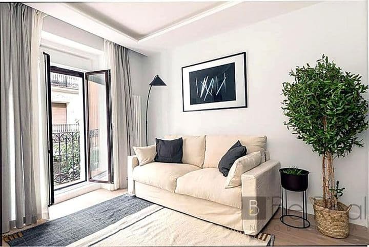 3 bedrooms apartment for sale in Centro, Spain