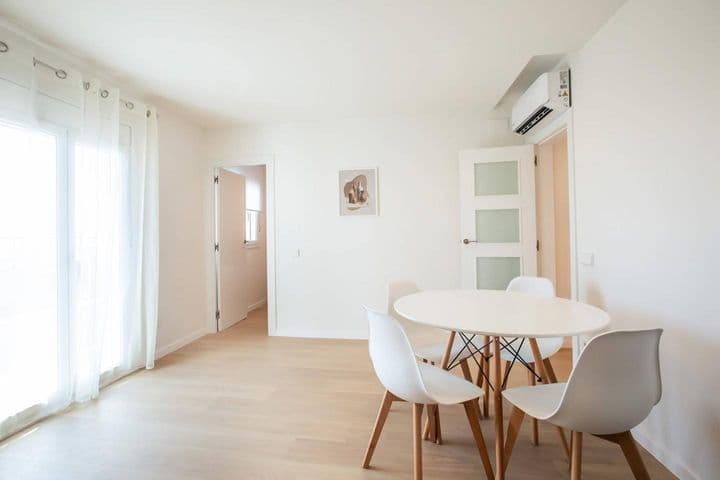 3 bedrooms apartment for rent in Horta-Guinardo, Spain - Image 9