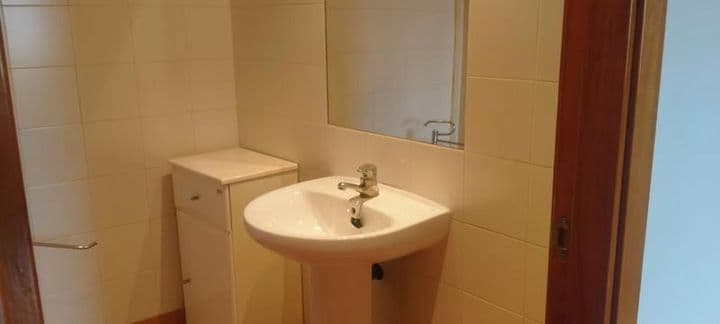 Apartment for rent in Zaragoza, Spain - Image 10