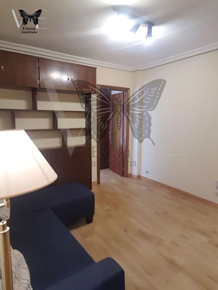 1 bedroom apartment for rent in Oviedo, Spain - Image 7