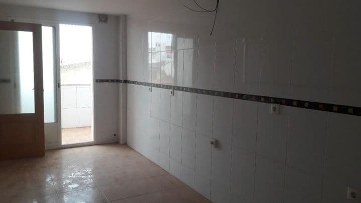 3 bedrooms apartment for rent in Albacete, Spain - Image 4