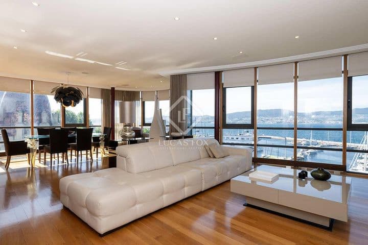 4 bedrooms apartment for rent in Vigo, Spain - Image 7