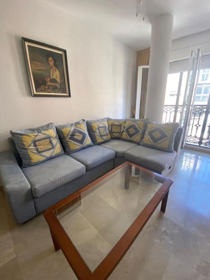 2 bedrooms apartment for rent in Camino de Ronda, Spain - Image 10