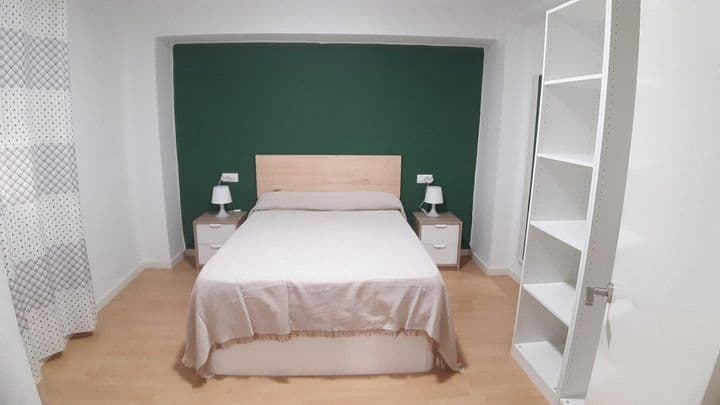 3 bedrooms apartment for rent in Valencia, Spain - Image 9