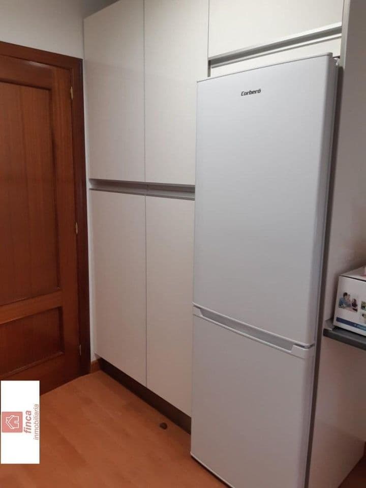 1 bedroom apartment for rent in Montijo, Spain - Image 8