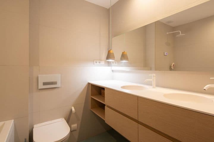 3 bedrooms apartment for rent in Figares, Spain - Image 8