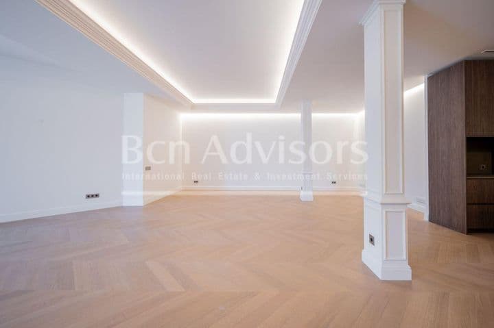 4 bedrooms apartment for sale in Ciutat Vella, Spain - Image 4