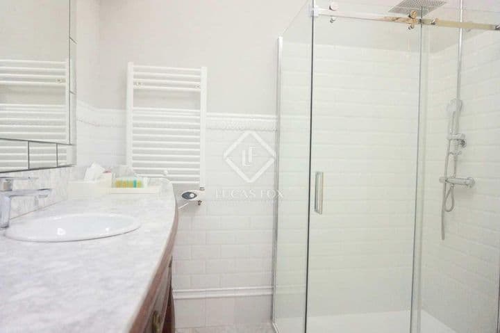 5 bedrooms apartment for rent in Valencia, Spain - Image 12