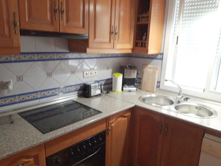 3 bedrooms apartment for rent in Vega de Granada, Spain - Image 4