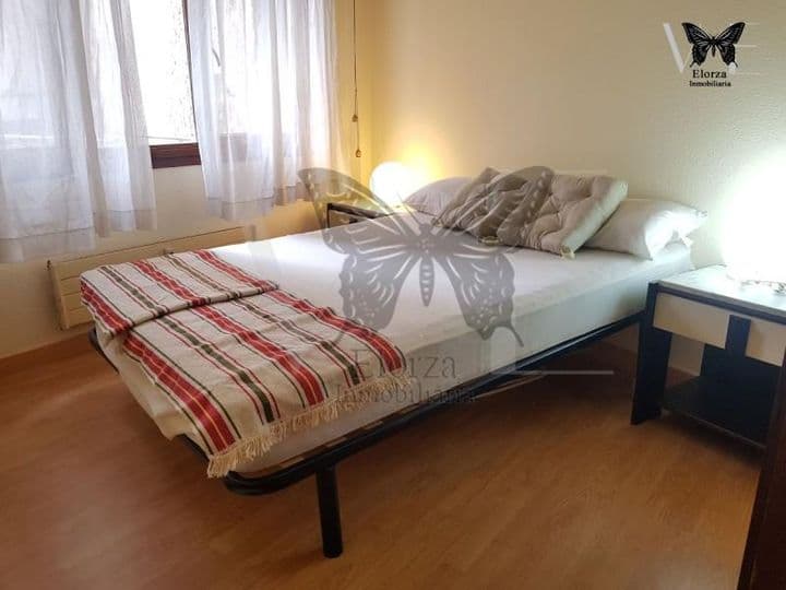 1 bedroom apartment for rent in Oviedo, Spain - Image 8