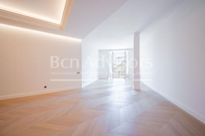 4 bedrooms apartment for sale in Ciutat Vella, Spain - Image 2