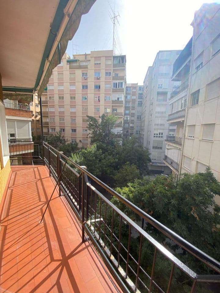 4 bedrooms apartment for rent in Camino de Ronda, Spain - Image 4