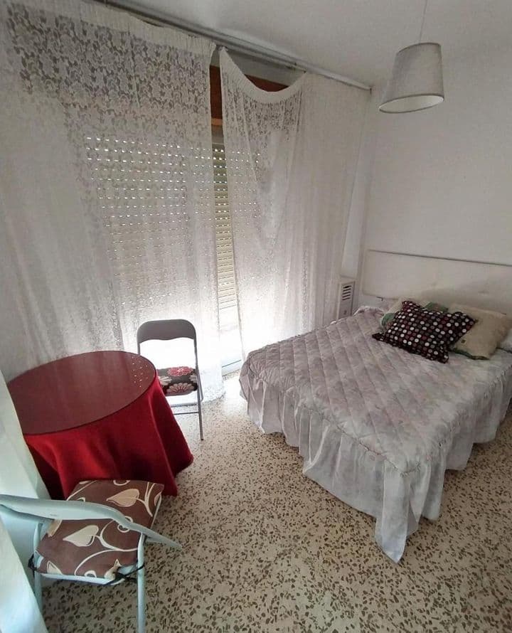 3 bedrooms apartment for rent in Beiro, Spain - Image 12