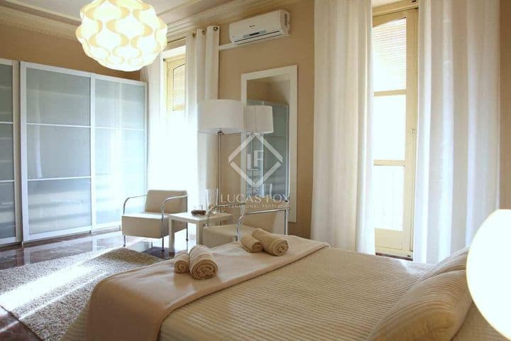 4 bedrooms apartment for rent in Valencia, Spain - Image 12