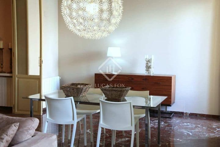 4 bedrooms apartment for rent in Valencia, Spain - Image 8