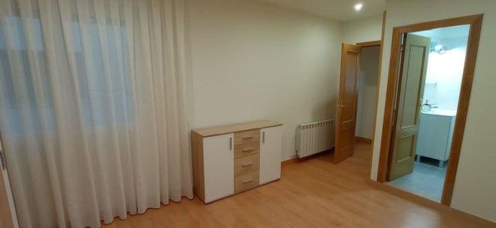 3 bedrooms apartment for rent in Gijon, Spain - Image 11