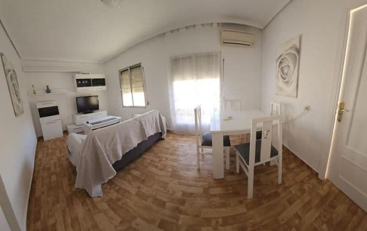 2 bedrooms apartment for rent in Albacete, Spain - Image 2