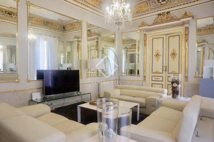 5 bedrooms apartment for rent in Valencia, Spain - Image 2