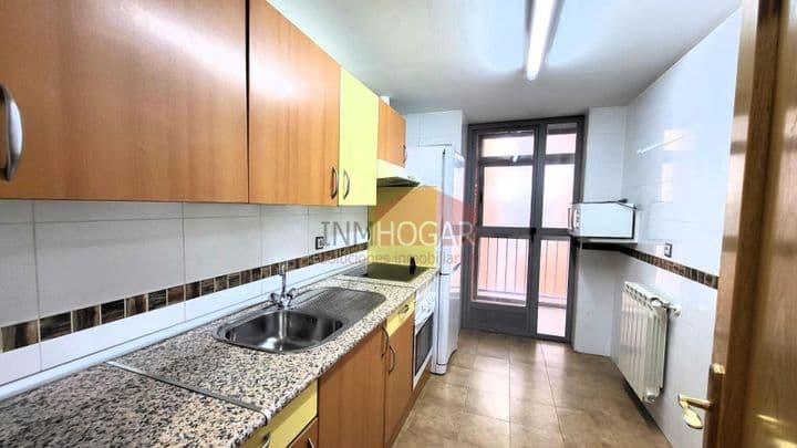 3 bedrooms apartment for rent in Avila, Spain - Image 8