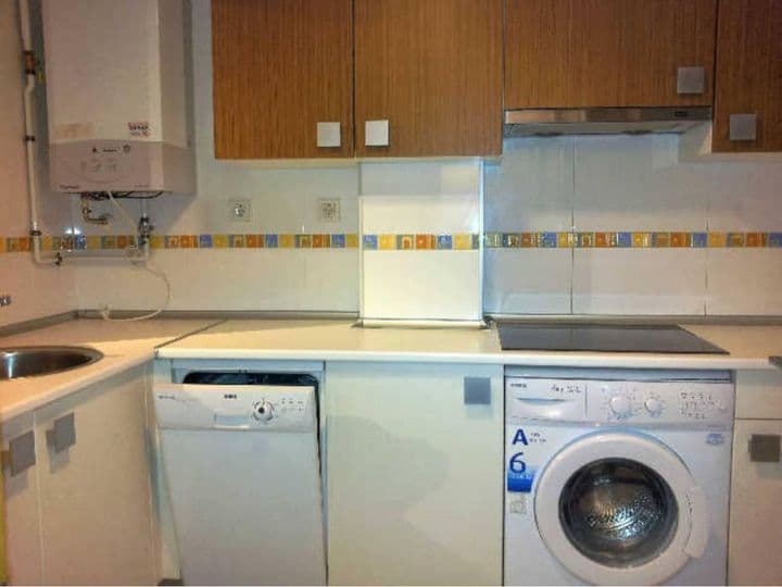 2 bedrooms house for rent in Palencia, Spain - Image 9