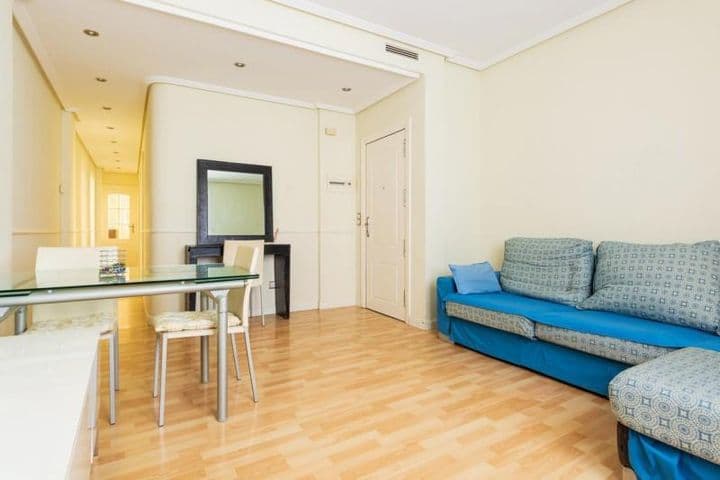 2 bedrooms apartment for rent in Zaragoza, Spain - Image 4