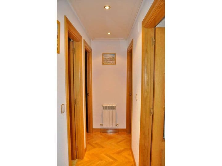 2 bedrooms apartment for rent in Palencia, Spain - Image 9