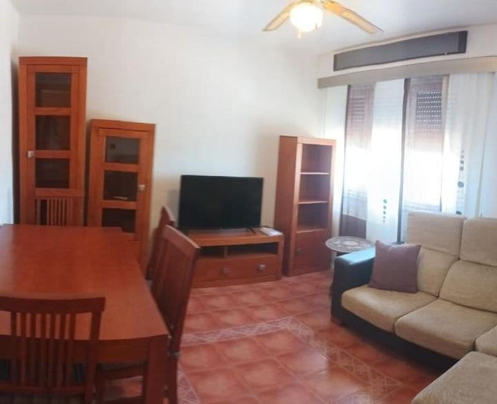 3 bedrooms apartment for rent in Zaragoza, Spain