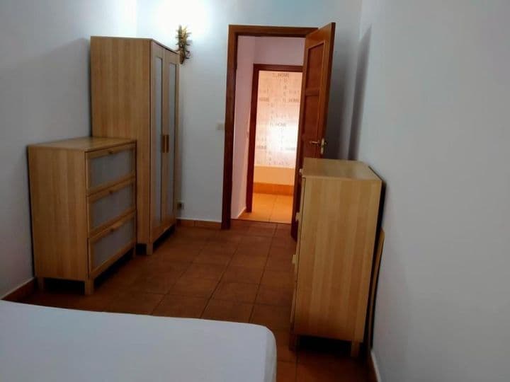 1 bedroom apartment for rent in Zaragoza, Spain - Image 10