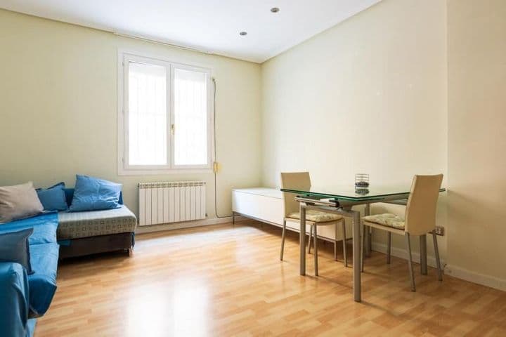 2 bedrooms apartment for rent in Zaragoza, Spain - Image 2