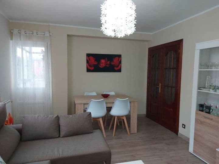 3 bedrooms apartment for rent in Gijon, Spain - Image 8