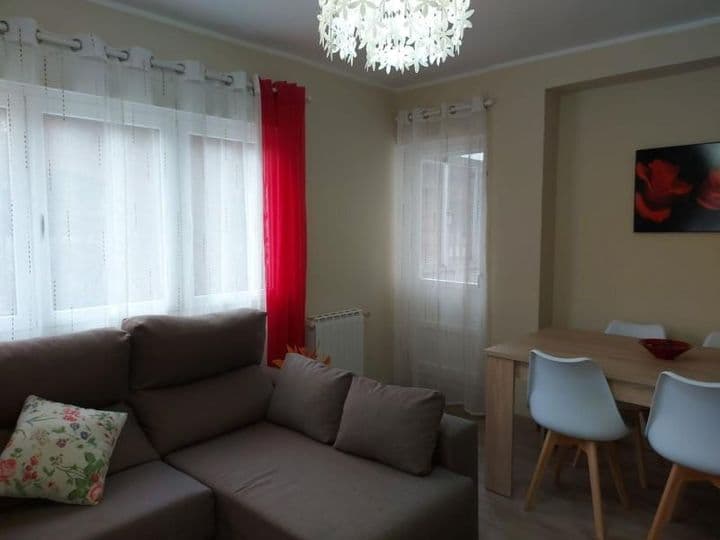 3 bedrooms apartment for rent in Gijon, Spain - Image 7