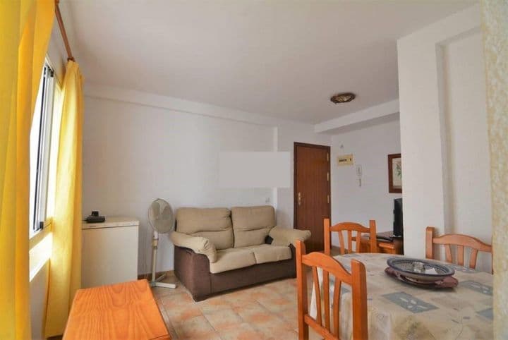 1 bedroom apartment for rent in Centro Ciudad, Spain - Image 2