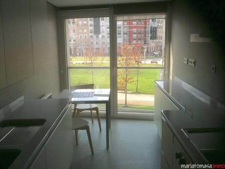 3 bedrooms apartment for rent in Bilbao, Spain - Image 4