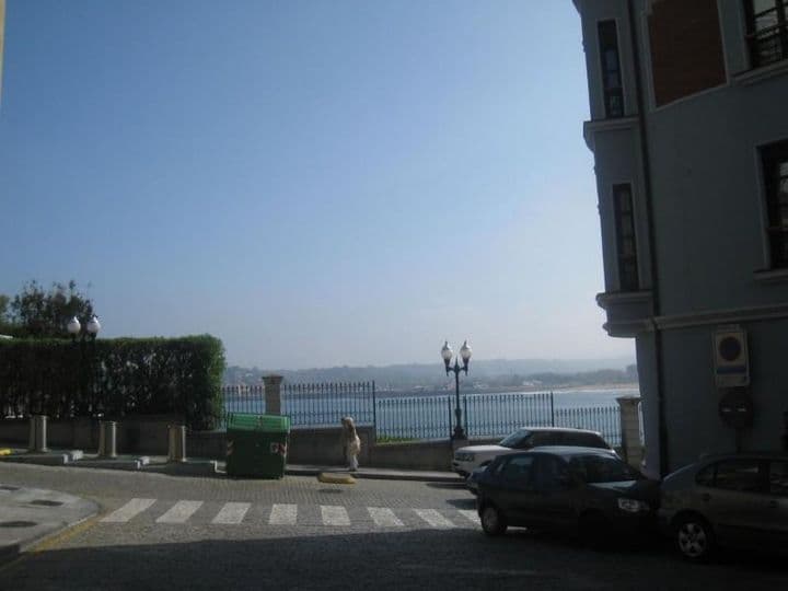 3 bedrooms apartment for rent in Gijon, Spain - Image 5