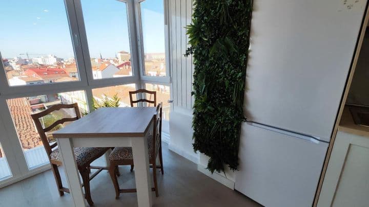 2 bedrooms apartment for rent in Leon, Spain - Image 7