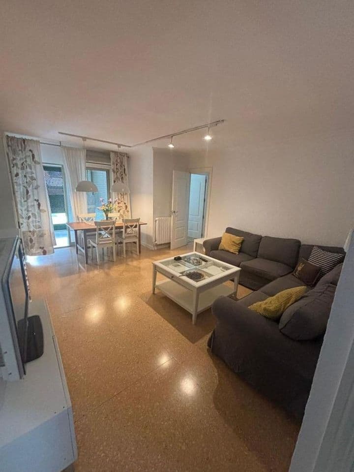 4 bedrooms apartment for rent in Zaragoza, Spain