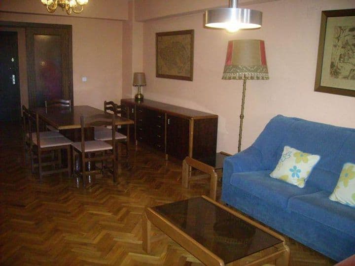 4 bedrooms apartment for rent in Pamplona, Spain - Image 4