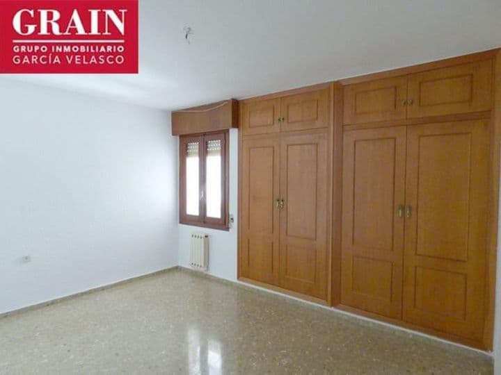 4 bedrooms apartment for rent in Albacete, Spain - Image 6