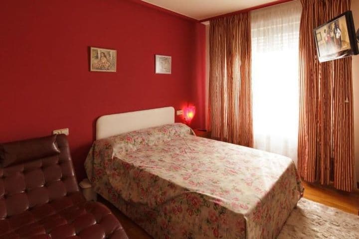 2 bedrooms apartment for sale in Logrono, Spain - Image 9