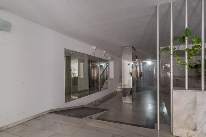 2 bedrooms apartment for rent in Los Boliches, Spain - Image 6