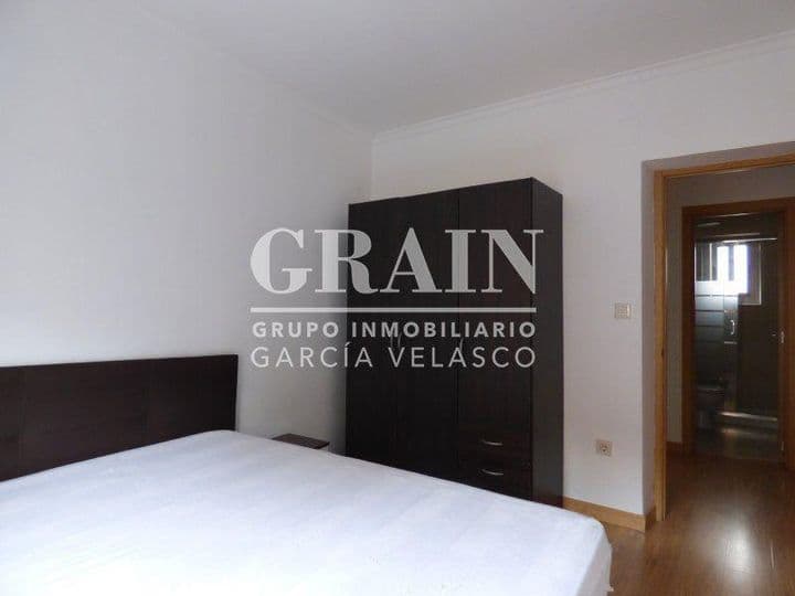 3 bedrooms apartment for rent in Albacete, Spain - Image 8