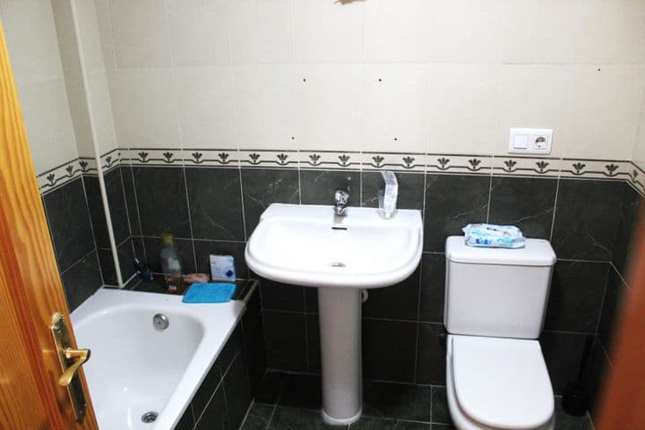 2 bedrooms apartment for sale in Sitio de Calahonda, Spain - Image 10