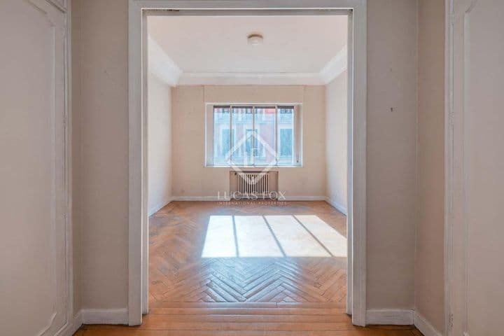 4 bedrooms apartment for sale in Madrid, Spain - Image 12