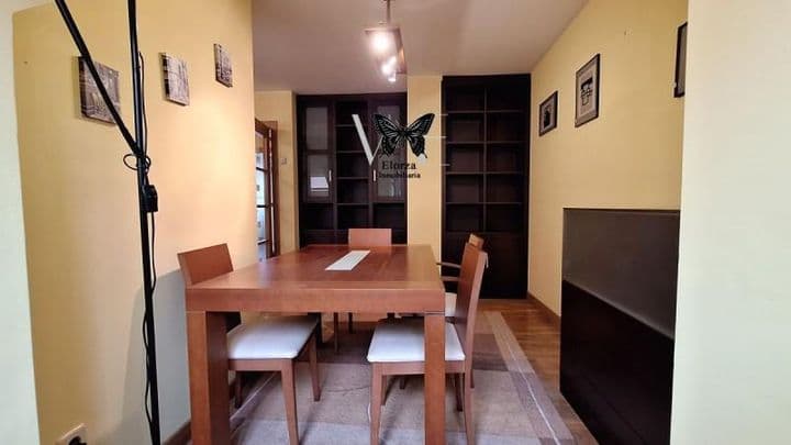 3 bedrooms apartment for rent in Oviedo, Spain - Image 5