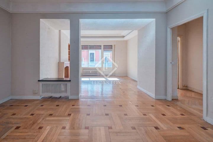 4 bedrooms apartment for sale in Madrid, Spain - Image 5