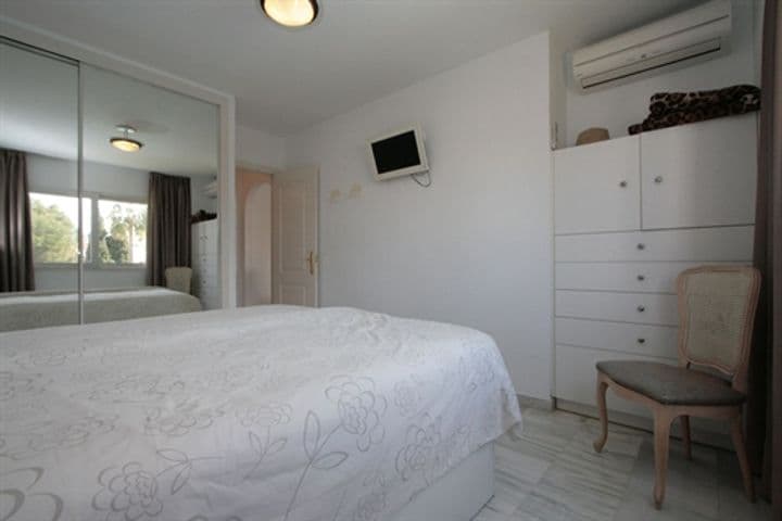 1 bedroom apartment for sale in Fuengirola, Spain - Image 4