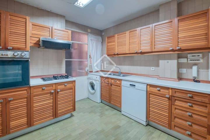 4 bedrooms apartment for sale in Madrid, Spain - Image 8