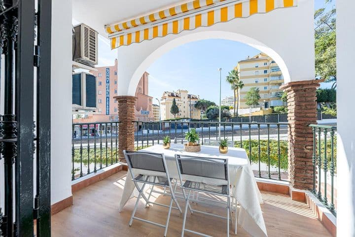 2 bedrooms apartment for rent in Parque de la Paloma, Spain - Image 4