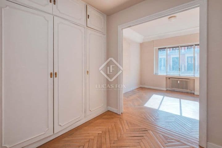 4 bedrooms apartment for sale in Madrid, Spain - Image 11