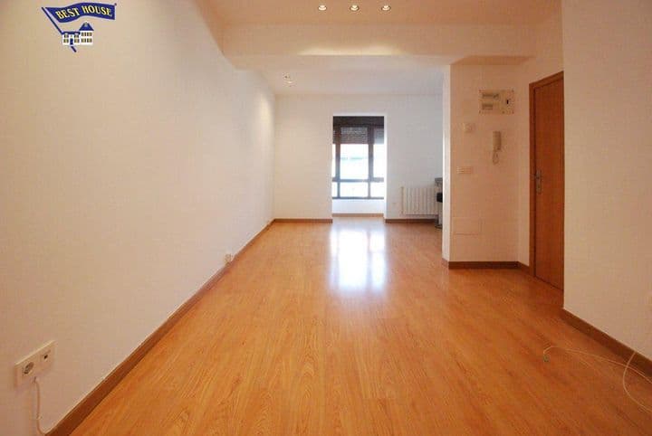 3 bedrooms apartment for rent in Santander, Spain - Image 5